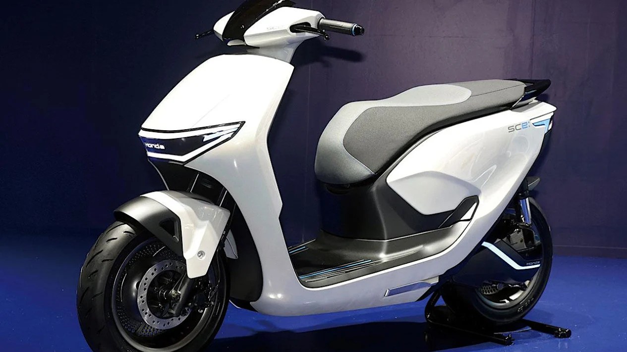 Scoopy Prestige White